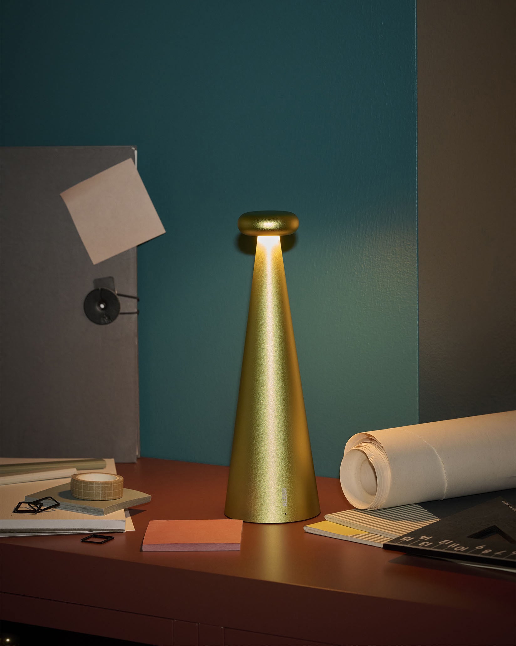 Bedin brown Table lamp Alessi 2