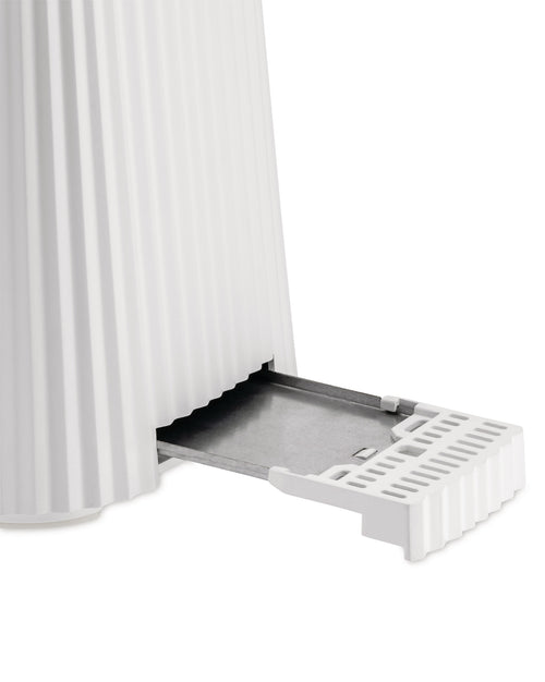 Plissé white Toaster. European plug Alessi 4