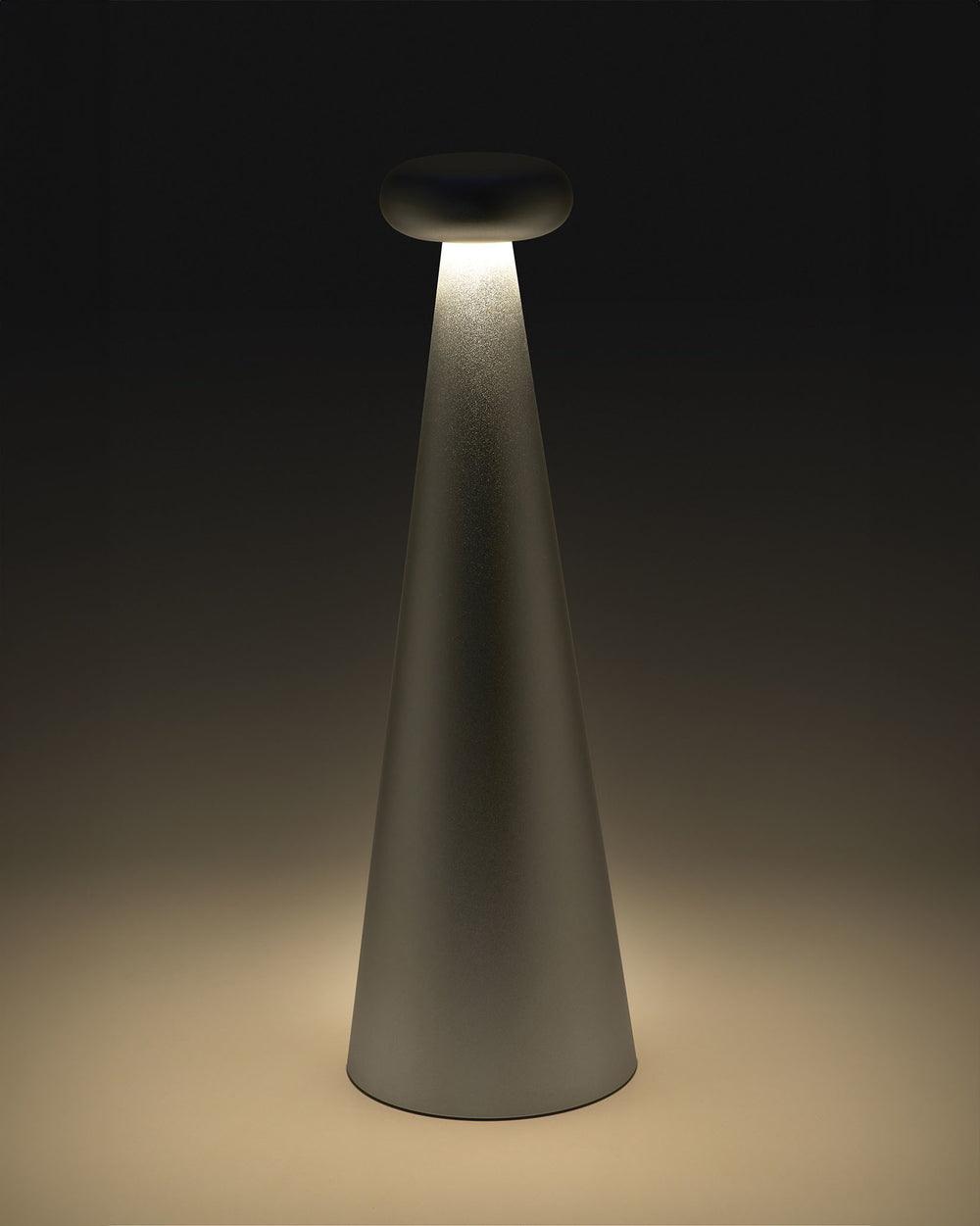 AST02 G_02 luce neutra.jpg