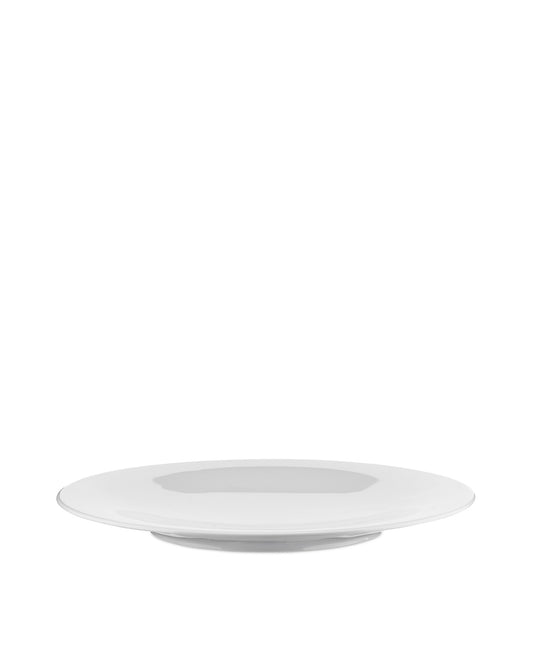 Disegnato da Toyo Ito, il set di piatti da tavola KU è morbido e leggero, con un'impronta delicatissima. Realizzato in porcellana bianca, è un set di 4 piatti per creare una tavola elegante e senza sforzo.