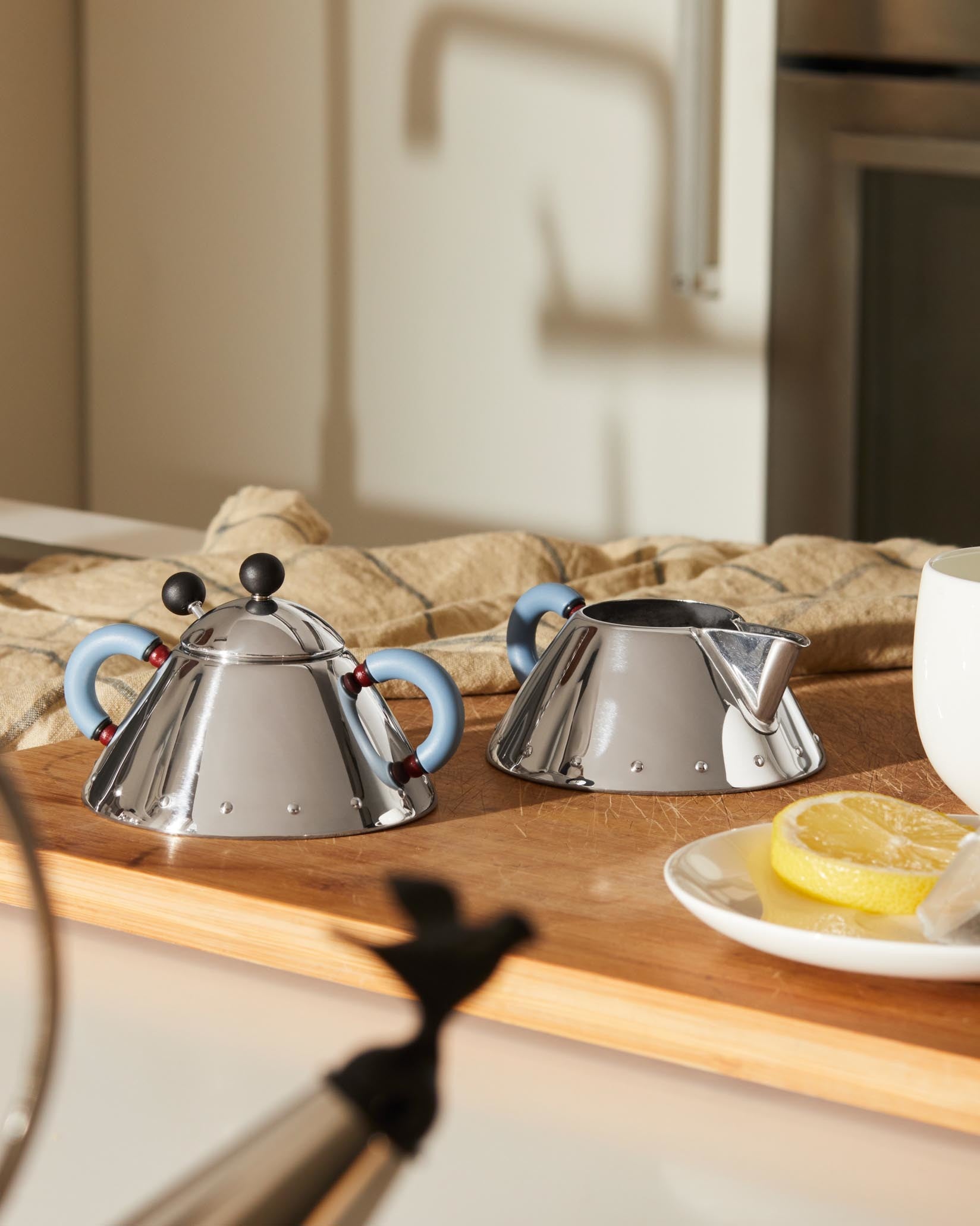 9097 light blue Sugar bowl with spoon Alessi 1