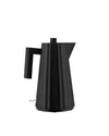 Plissé black, cl 170 || 1.80 oz Electric kettle. European plug Alessi