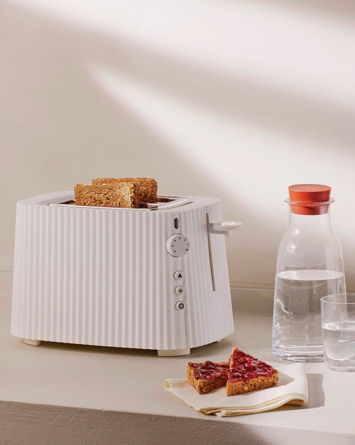 Plissé white Toaster. European plug Alessi