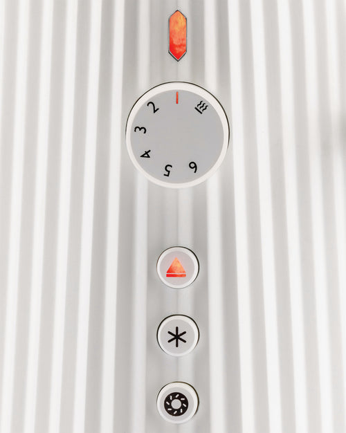 Plissé white Toaster. European plug Alessi
